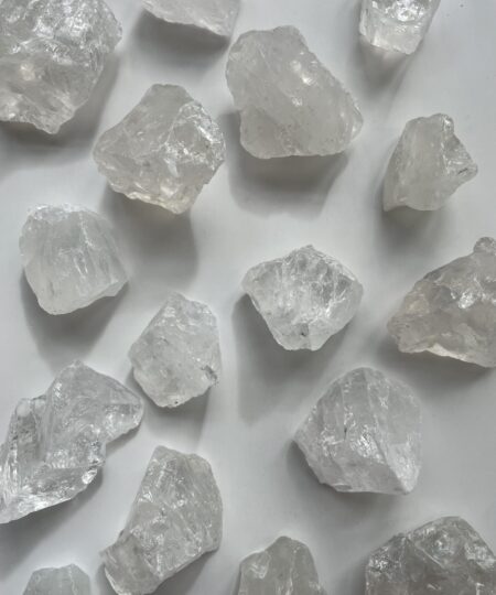 Rå bjergkrystal – kraftfuld klarhedskrystal til rensning og energi | Soul Crystal