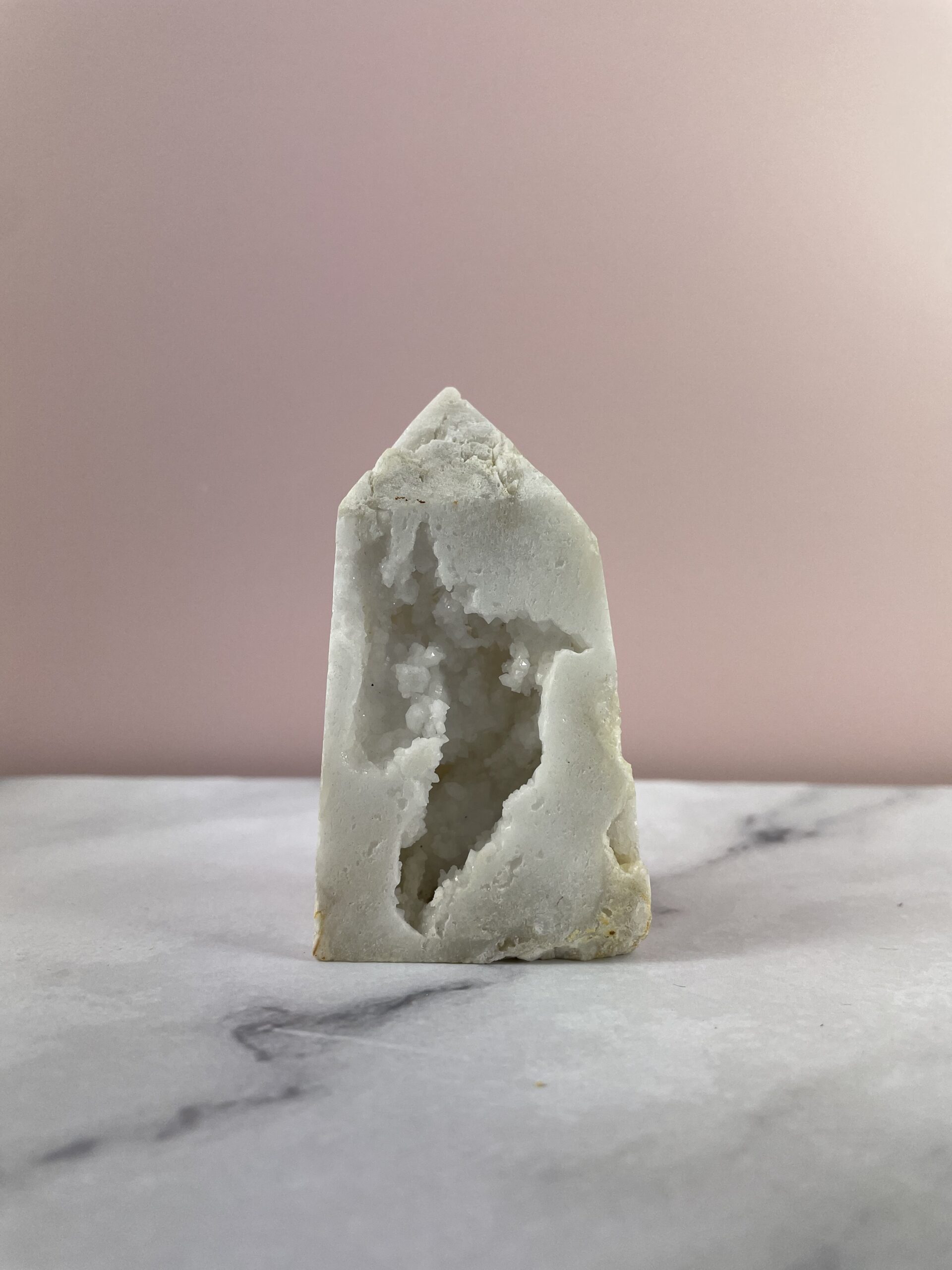 Geode tårn – krystalformation med naturlig energi og spirituel dybde | Soul Crystal