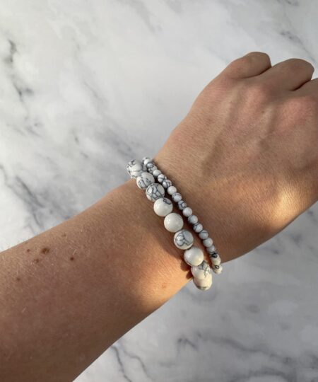 Howlit armbånd – beroligende krystalarmbånd til indre ro, tålmodighed og følelsesmæssig balance | Soul Crystal