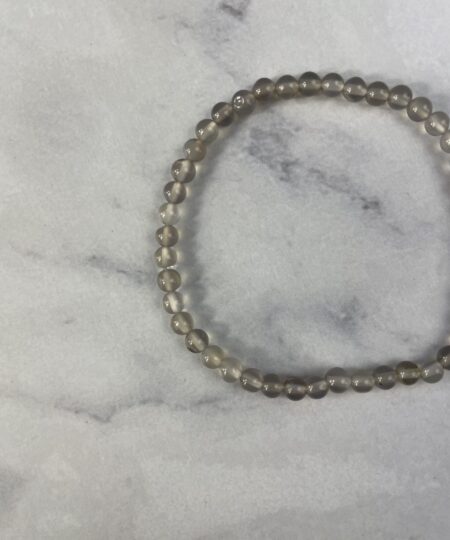 Røgkvarts armbånd – beroligende og beskyttende krystal til jordforbindelse og følelsesmæssig stabilitet | Soul Crystal