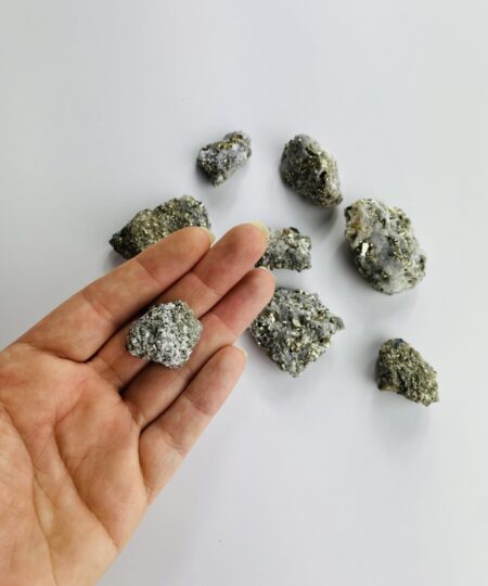 Pyrit med kvarts – kraftfuld kombination af beskyttelse og klarhed, ideel til manifestation og energiarbejde | Soul Crystal