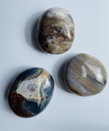 Ocean Jaspis palmstone – beroligende håndsten med blid, nærende energi til healing og følelsesmæssig balance | Soul Crystal